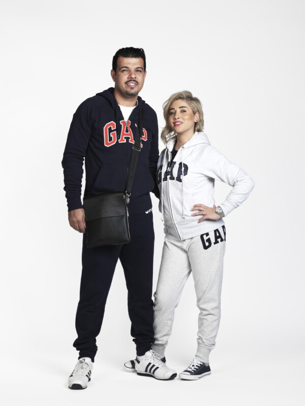 1.22h
Bassam Al Malla and Fatima Kandouli,
Libanese, grown up in Germany, living in Dubai,
Sales Manager for Cosmetics and Make up artist,
Germany, DXB-Frankfurt