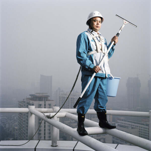 Zhou Huajian,
Window cleaner,
Xingguangdadao, Chongqing